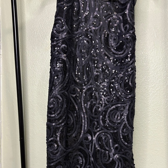 Miss Me Black Sequin Backless Dress - Picture 3 of 9